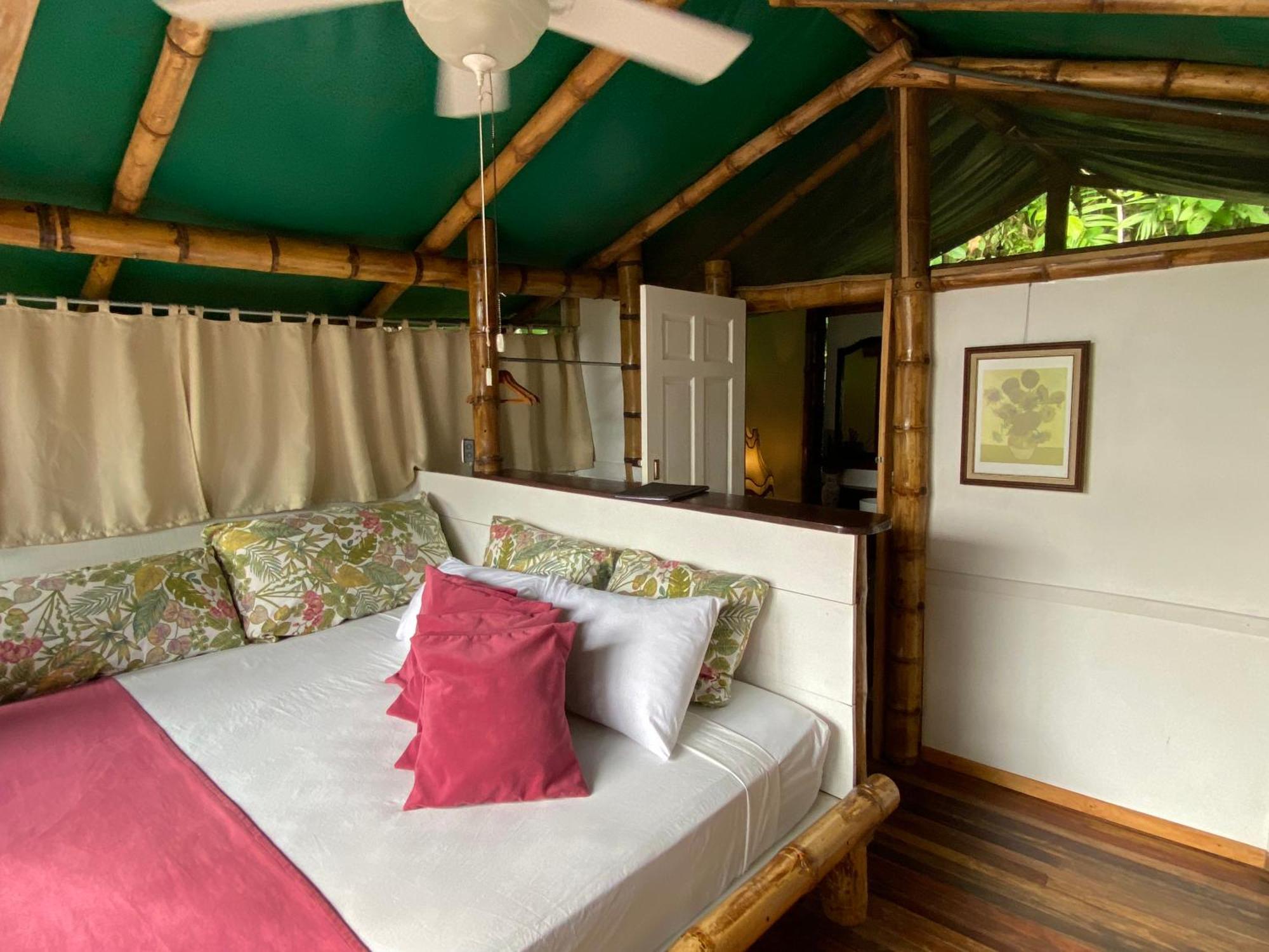 Colina Secreta - Glamping And Villas Puerto Viejo de Talamanca المظهر الخارجي الصورة